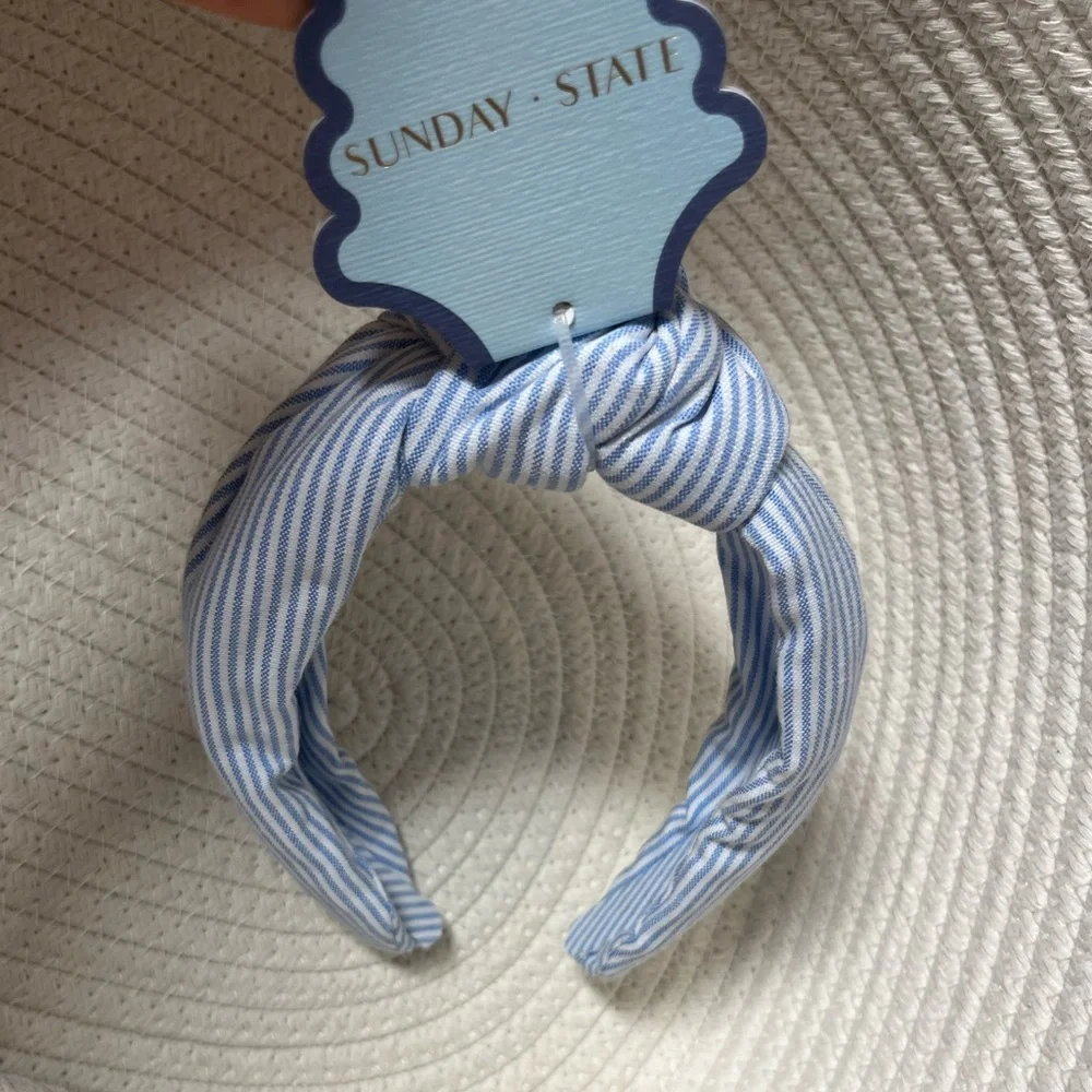 NWT ⚜️🩵⚜️ Sunday State Gorgeous Light Blue Striped Headband - Picture 6 of 7